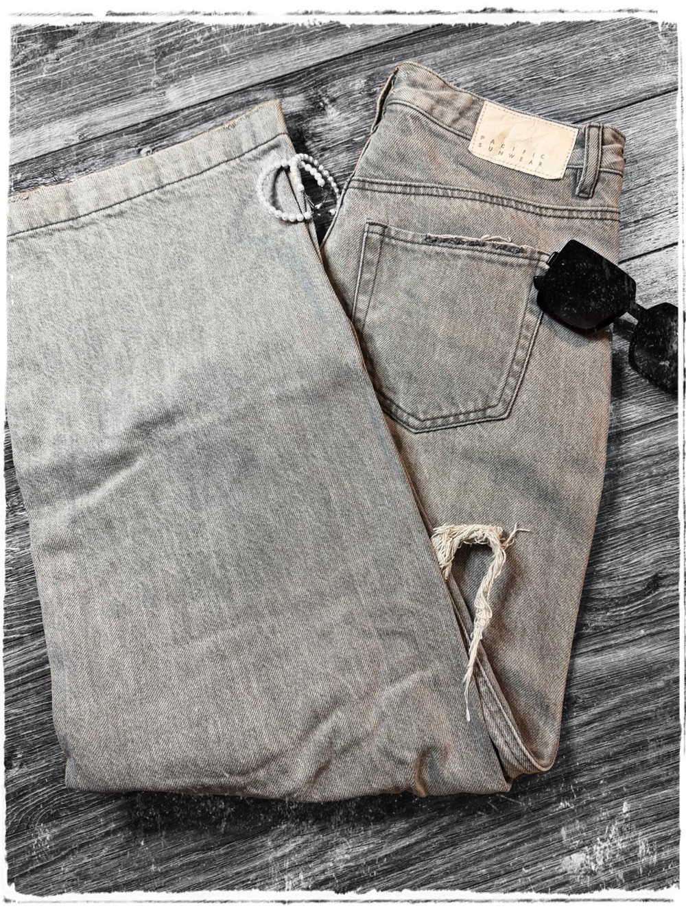 PacSun Light Gray Wide Leg Distressed Jeans Low Rise